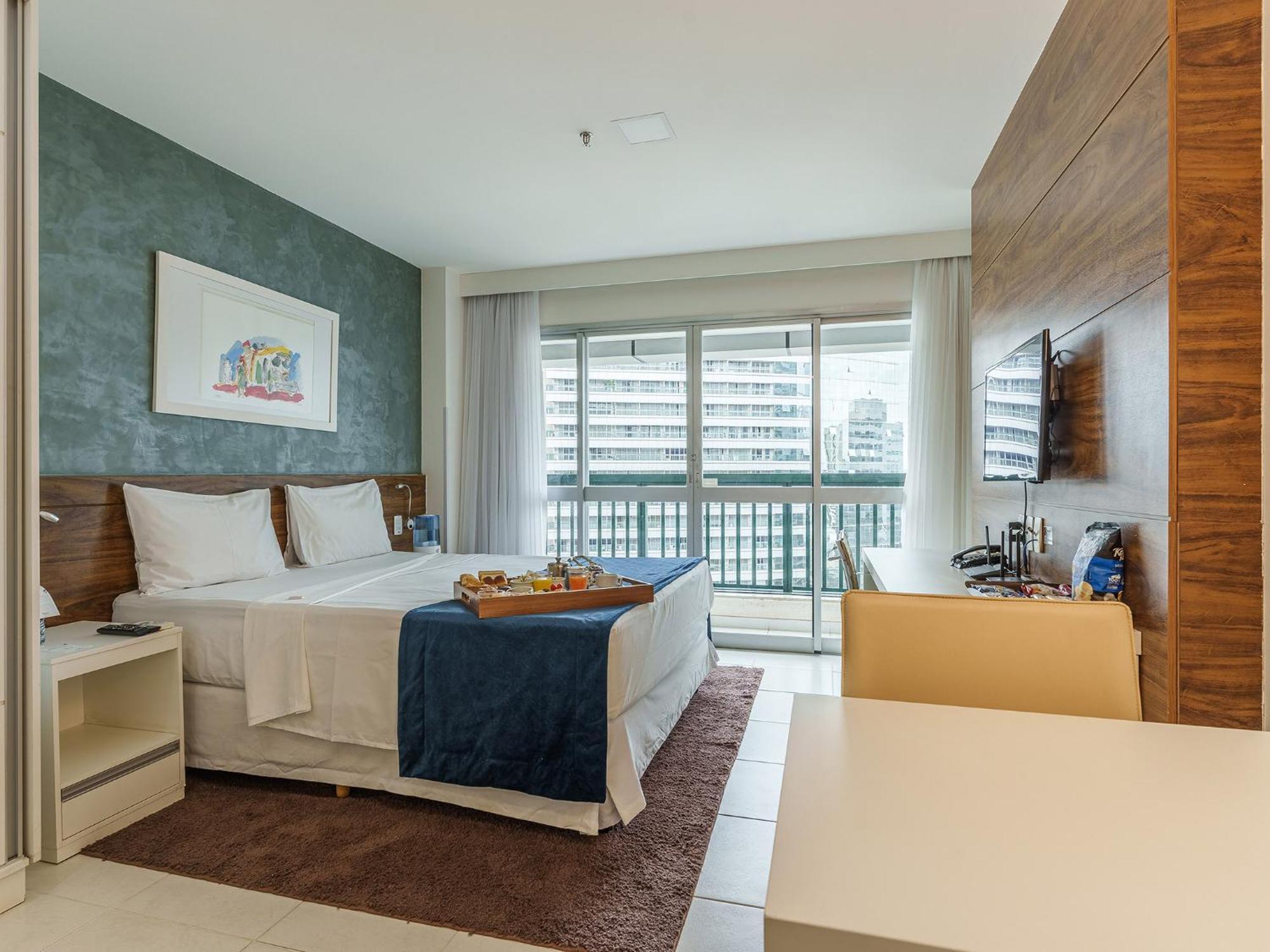 Hplus Vision Executive Hotel